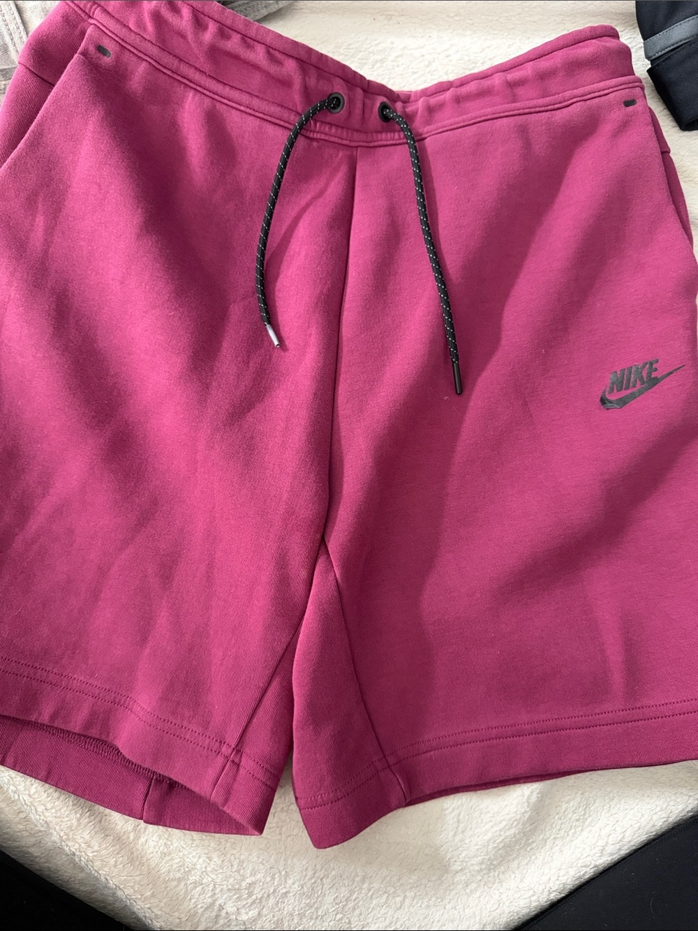 Nike Rasberry color Fleece Drawstring Shorts Size Small